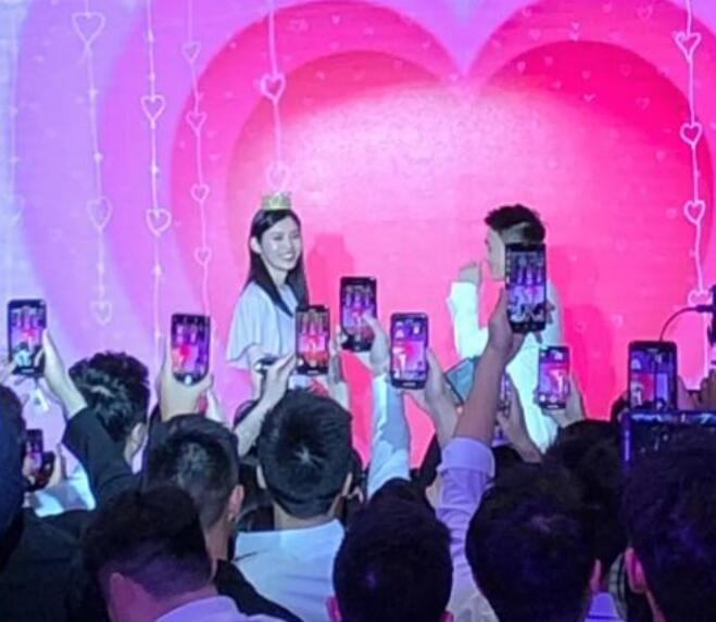 超模天使之路奚梦瑶,超模奚梦瑶怎么摔进豪门