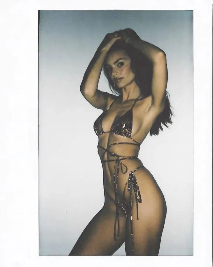 高考完的第一件事，穿漂亮新泳衣乘风破浪去