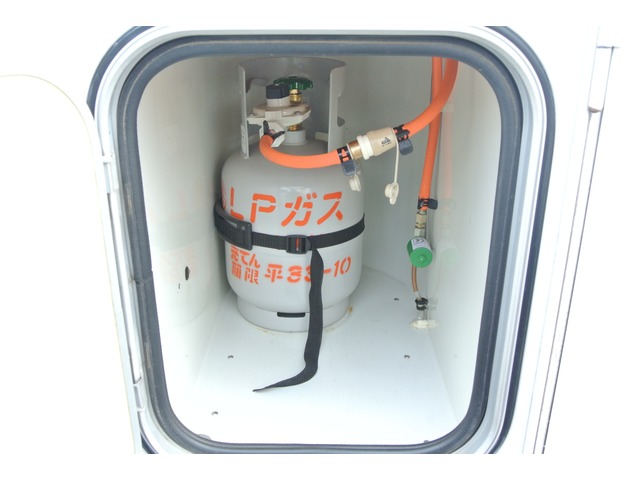 丰田海狮c型四驱房车,二手丰田海狮房车