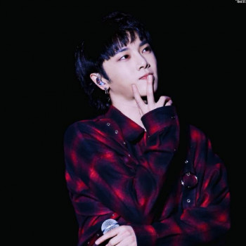 华晨宇和别人k歌视频,华晨宇全民k歌技巧