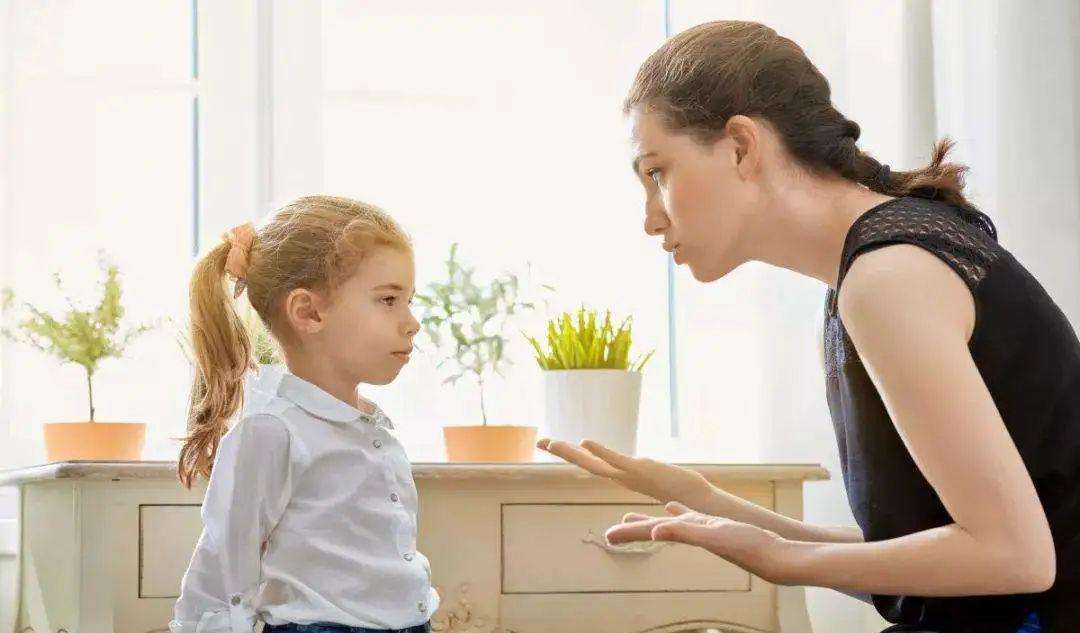 孩子偷拿了商店东西要不要买下来,孩子偷拿超市东西被发现