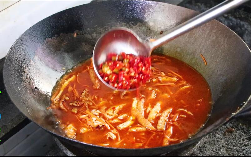 想吃酸辣粉教你方法,您知道酸辣粉怎么做才好吃吗