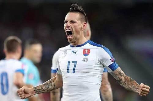 足坛十大最帅发型,足球最新发型