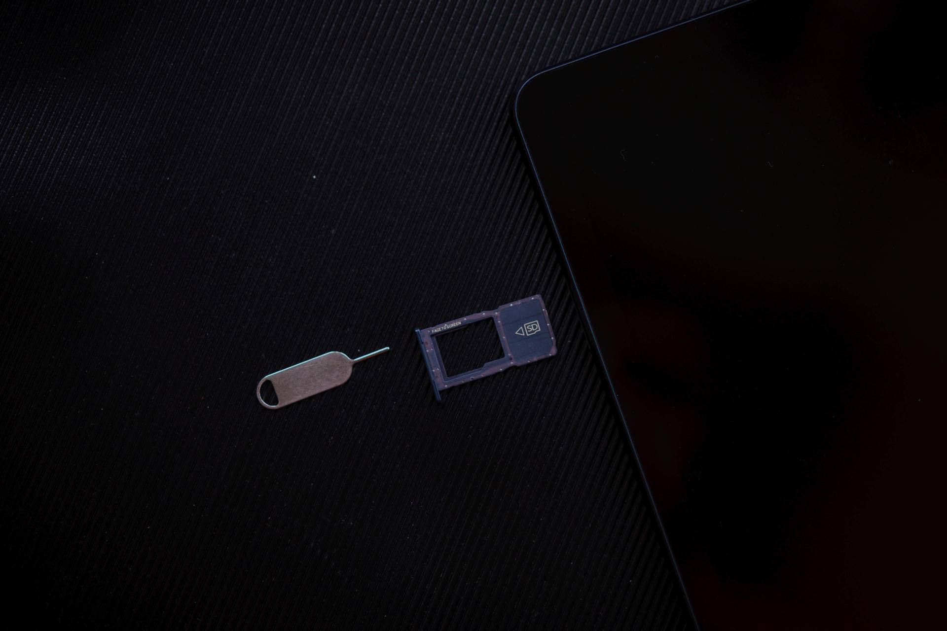 一笔2K四扬声6WIFI八核十寸屏