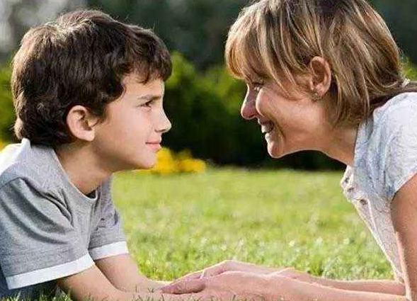 孩子遇到问题逃避该如何解决,孩子胆小粘人怎么教育