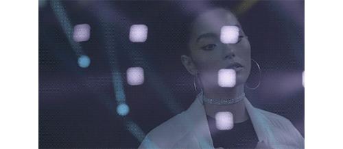 *窥偷**女神AdrianneHo的ins照片,我仿佛打开了新世界的大门……