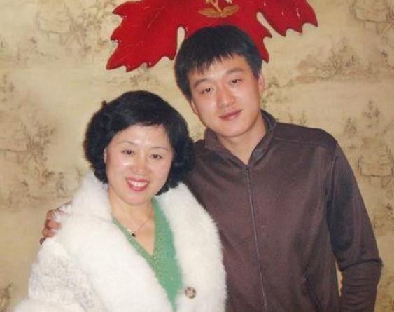 娱乐明星岳云鹏和媳妇,娱乐圈爆料岳云鹏和妻子