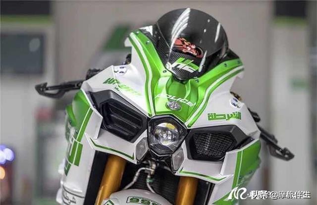 迪拜的警车是什么车,迪拜霸气的警车