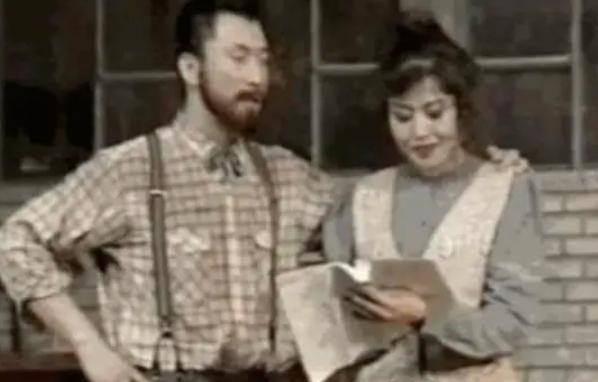 从张艺兴、吴越到王骏迪,《扫黑风暴》明明就是个红雷宇宙