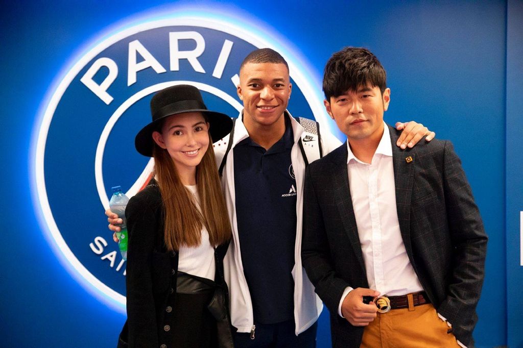 巴黎圣日耳曼梅西内马尔姆巴佩,巴黎18赛季内马尔