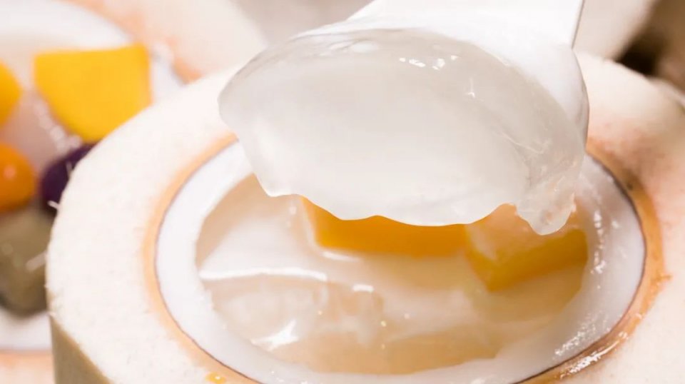 把整颗人参怼进龟苓膏里！论养生，还是深圳人厉害