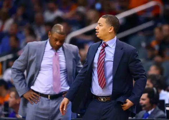 泰伦卢为什么能防住艾弗森,泰伦卢被艾弗森跨过后续