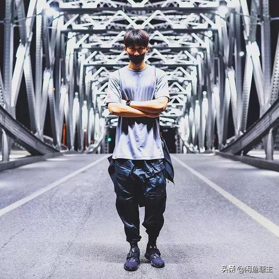 武汉医生闲鱼买鞋，满满的温暖！