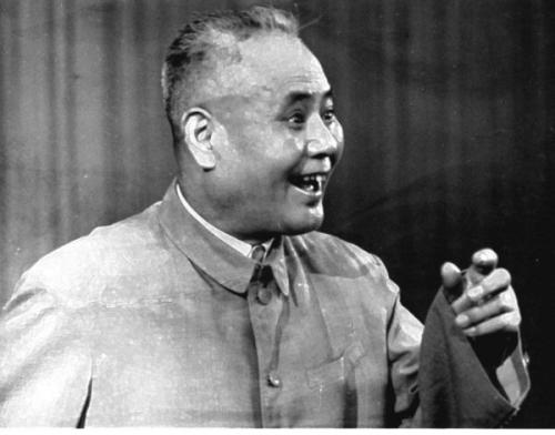 郭德纲和师傅侯宝林早期视频,郭德纲的师傅侯宝林