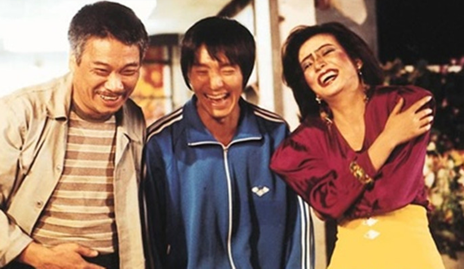 周星驰与赵薇合作了几次,周星驰安慰赵薇剧情