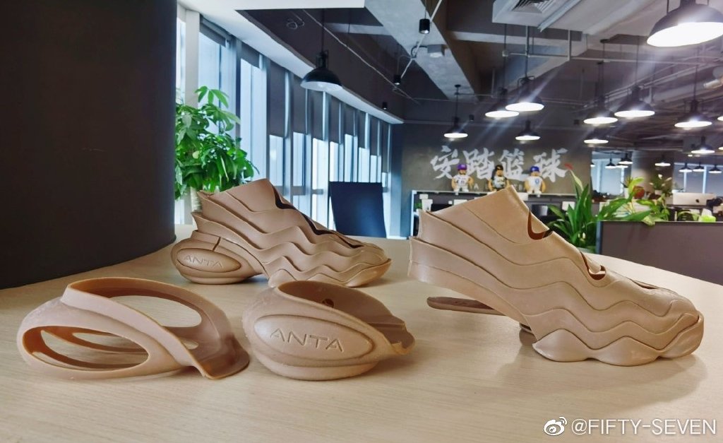 安踏新品系列鞋有哪些,安踏最新款的鞋是什么鞋