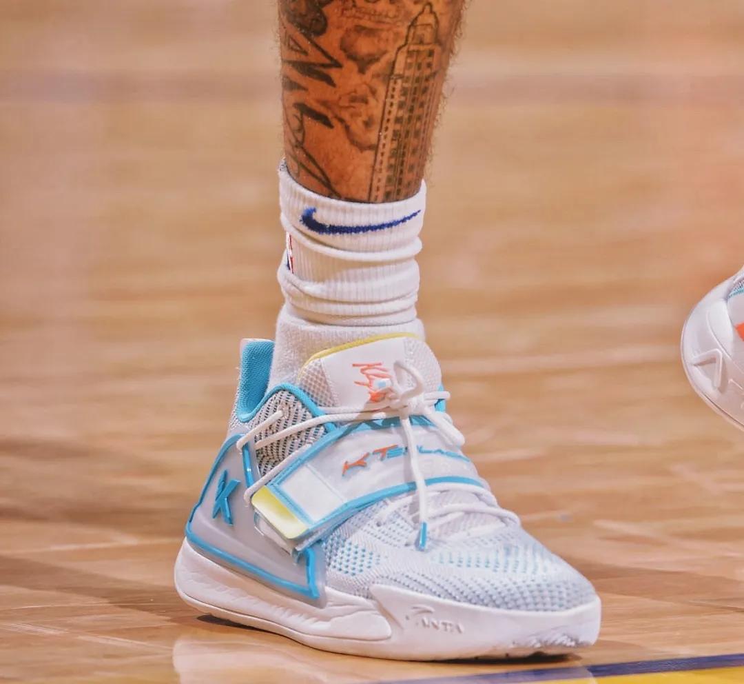 水花2代篮球鞋怎么样,篮球鞋评测性价比