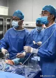 中老年骨性膝关节炎的最好治疗,骨关节是中老年残疾第一大杀手