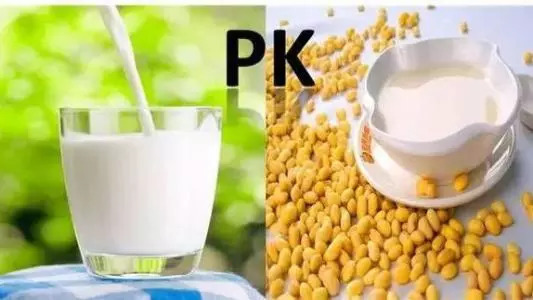 姐妹双胞胎吃豆浆,双胞胎姐妹天天喝牛奶