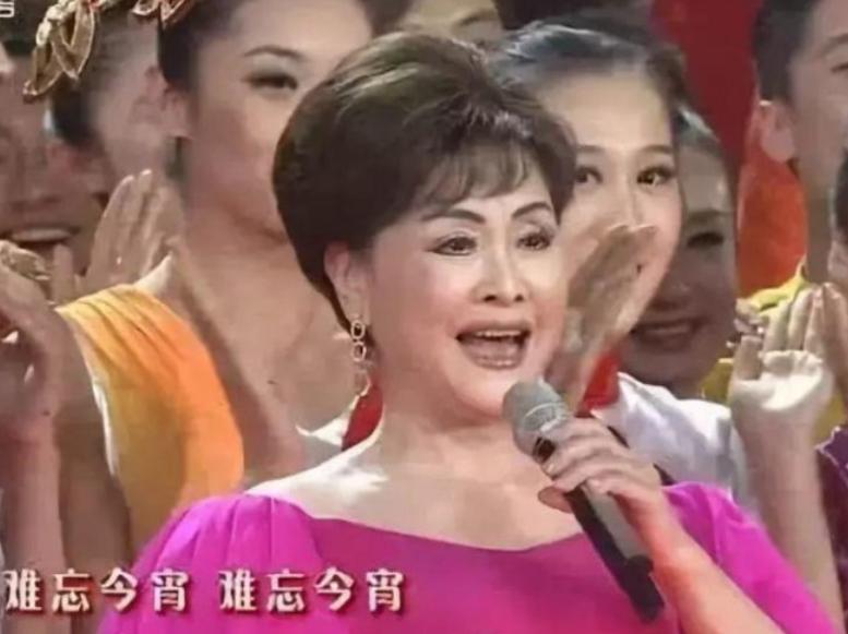 李谷一和二婚丈夫照片,一婚嫁恩师二婚嫁王刚视频