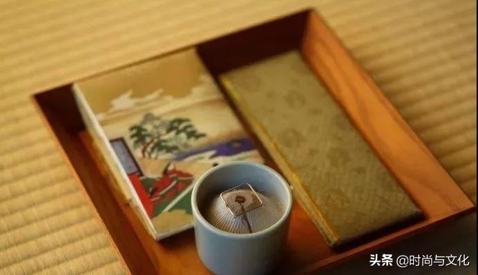 富人为什么喜欢玩沉香,为什么富人都喜欢玩沉香