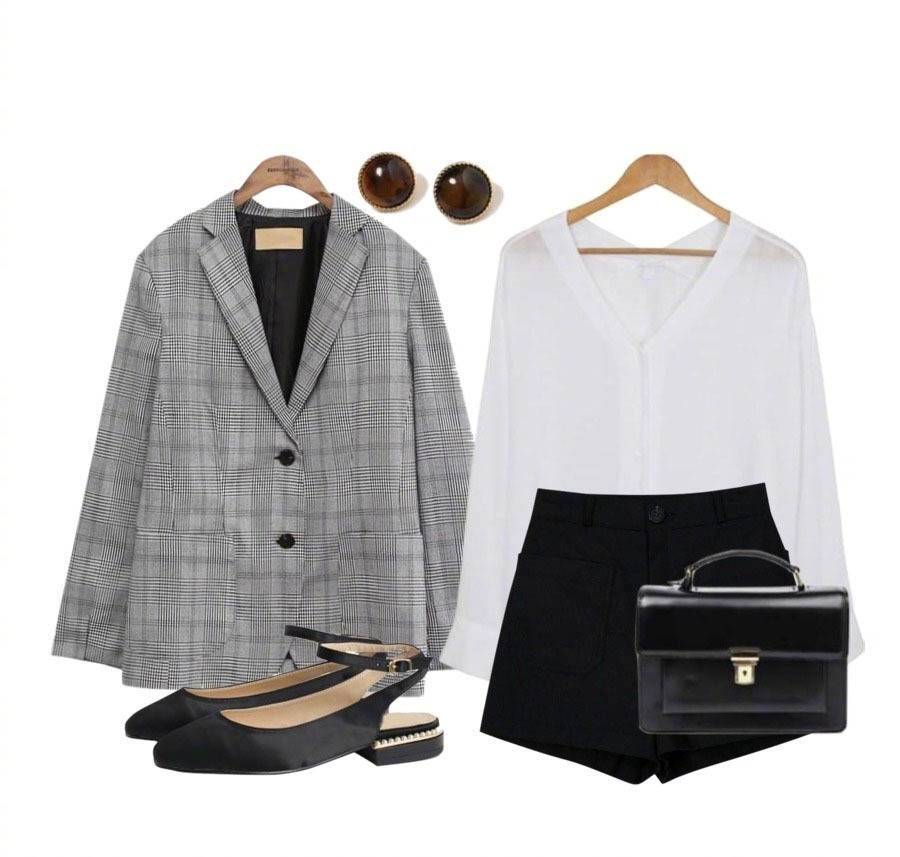 穿西服怎么搭配内搭好看,休闲西服搭配指南图