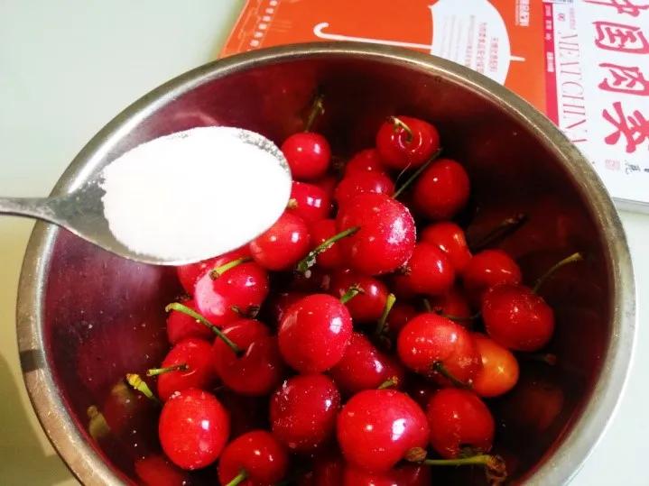 樱桃盐水泡出来的虫,樱桃里面有虫子用盐水泡多久