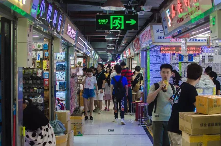 60秒赔了100万！在华强北倒腾“二手机”，比炒股刺激多了…