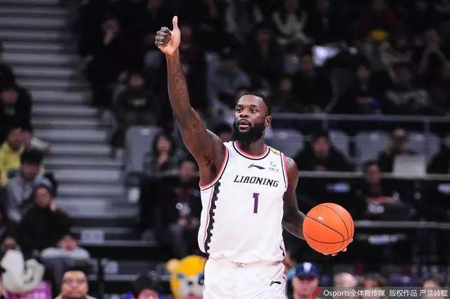 艾伦哈德森连续得分辽宁男篮,郭艾伦赵继伟现身辽宁男篮