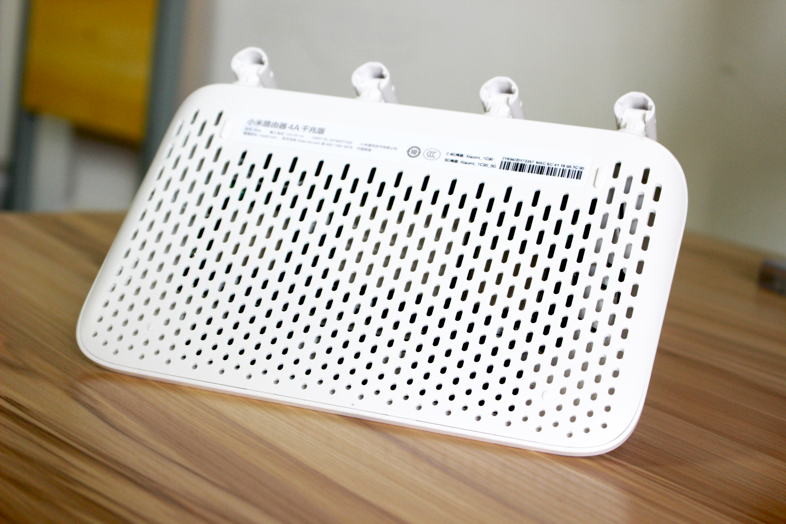 小米4a千兆路由器wifi只有几十兆,小米4a千兆路由器5g和2.4g选哪个