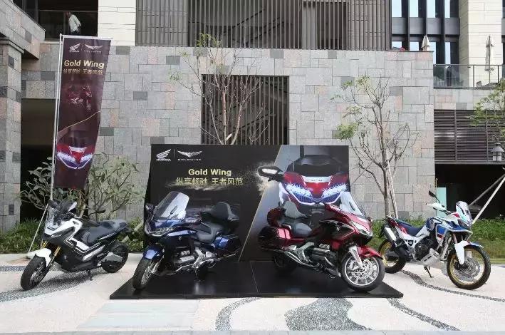 延续四十余载霸主,骑售价45.8万的本田金翼是怎样一个体验!