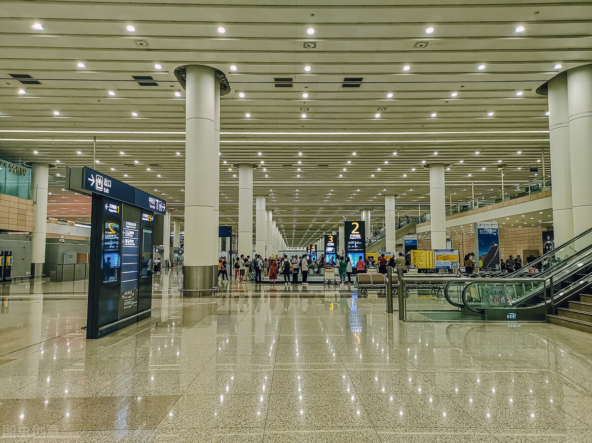 优先登机一定是要去贵宾室吗,机场贵宾厅详细攻略