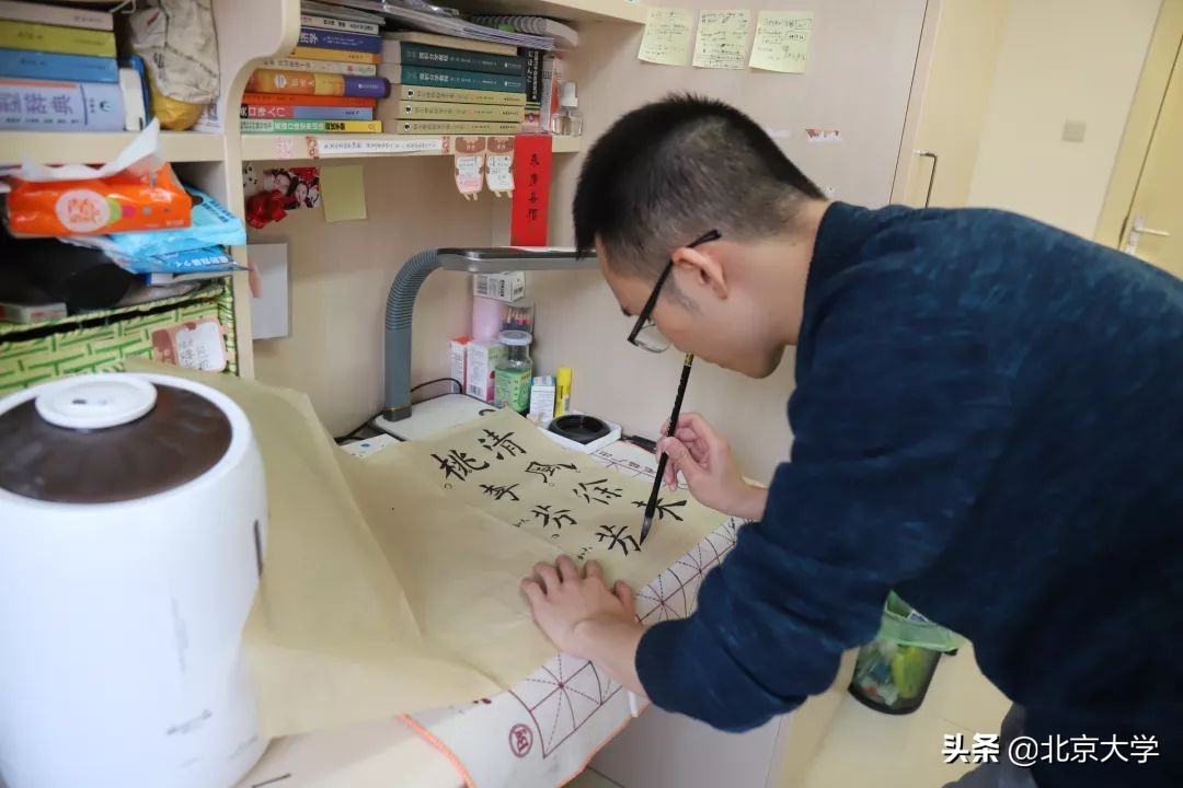 北大学霸的房间,北大宿舍都是学霸