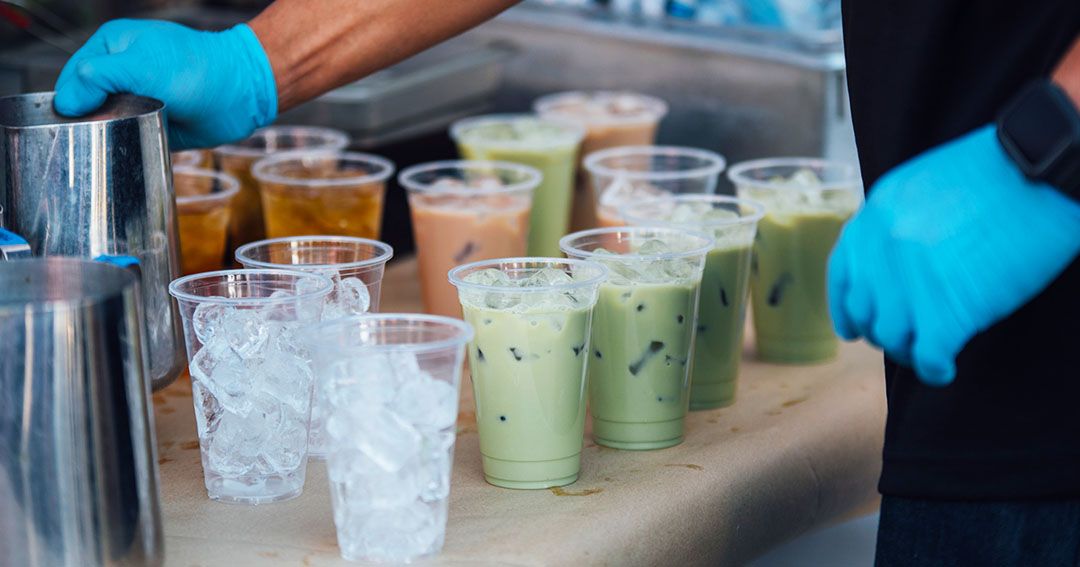 开奶茶店的后悔经历,90后裸辞开奶茶店