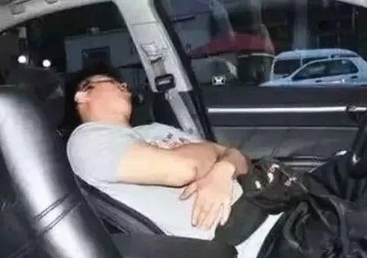 开网约车没有从业资格证怎么处罚,开网约车没有证怎么处罚