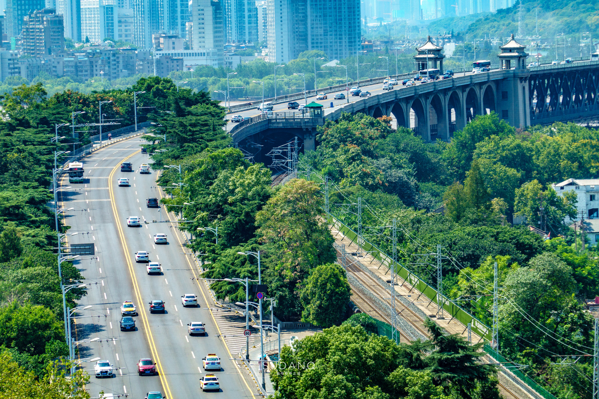武汉脏乱差街道,武汉街道脏乱差图片