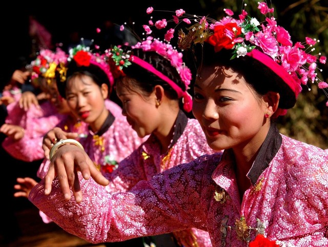 少数民族的哪个节日是最有意思的,少数民族的有意思传统节日
