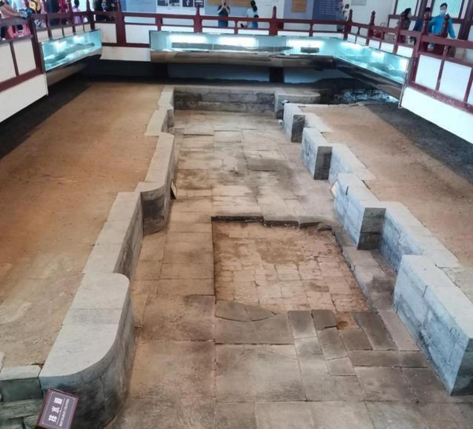 西安李隆基杨贵妃,杨贵妃沐浴华清池遗址