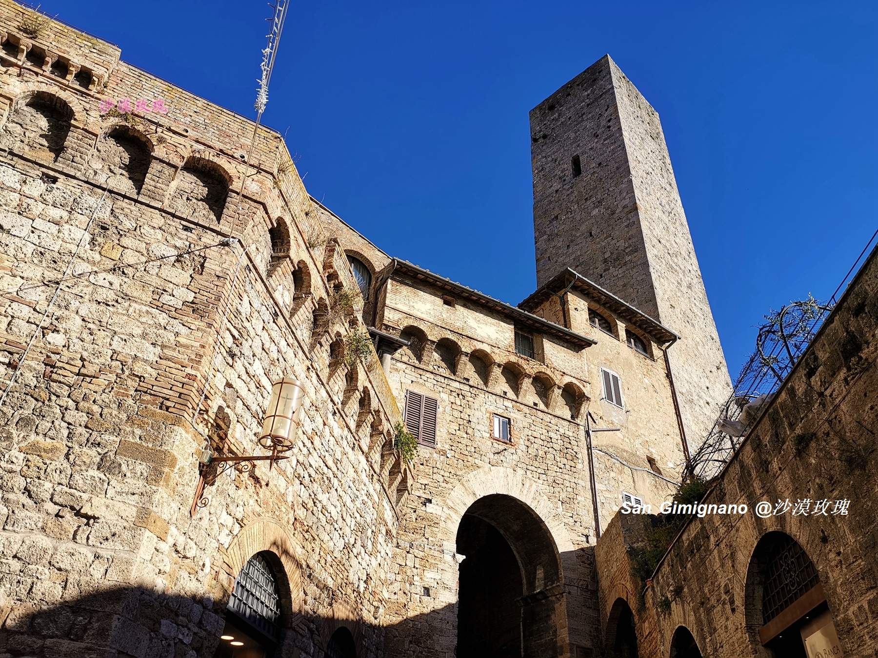 刺客信条2实景游戏大对比,刺客信条2是什么游戏