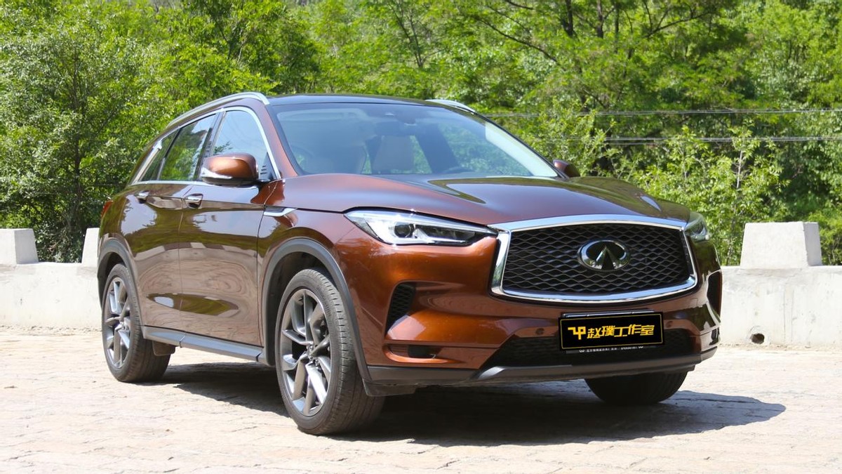 细节全面解析汽车,英菲尼迪qx50悦享版自驾