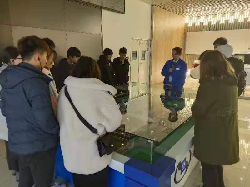 正能量：大学生眼中的汽车制造——上汽通用北盛汽车工厂（二）