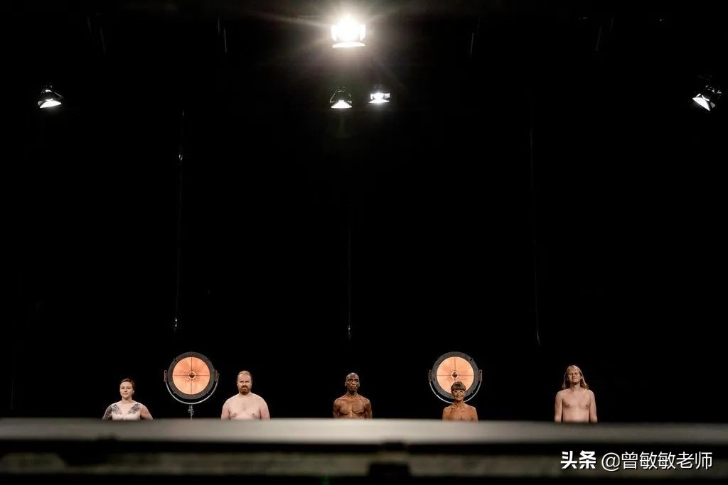 5名大人在丹麦儿童节目全裸，性教育过于真实让全球网友吵翻天