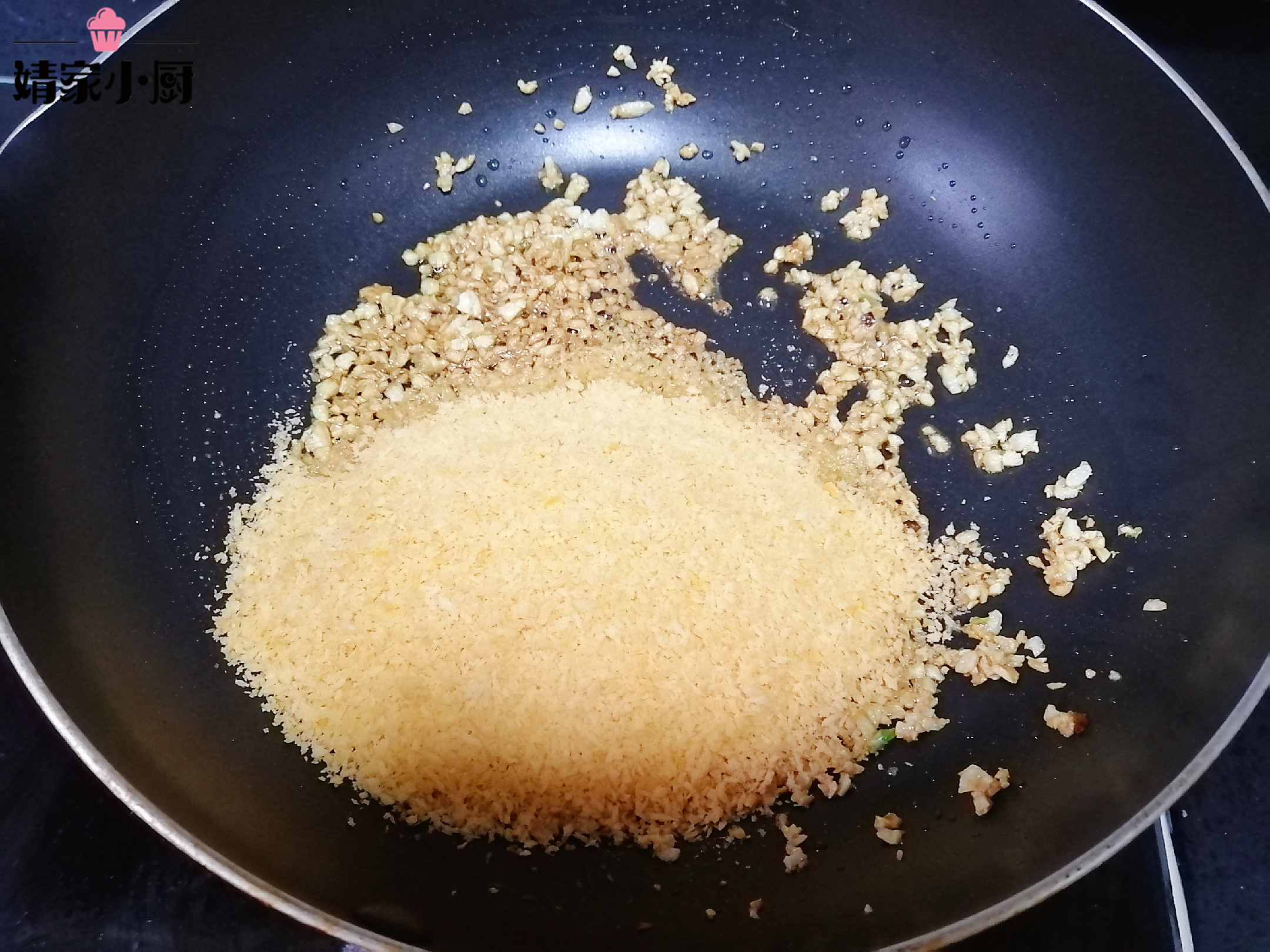 口感酥脆的避风塘炒虾,白灼虾10分钟快手菜