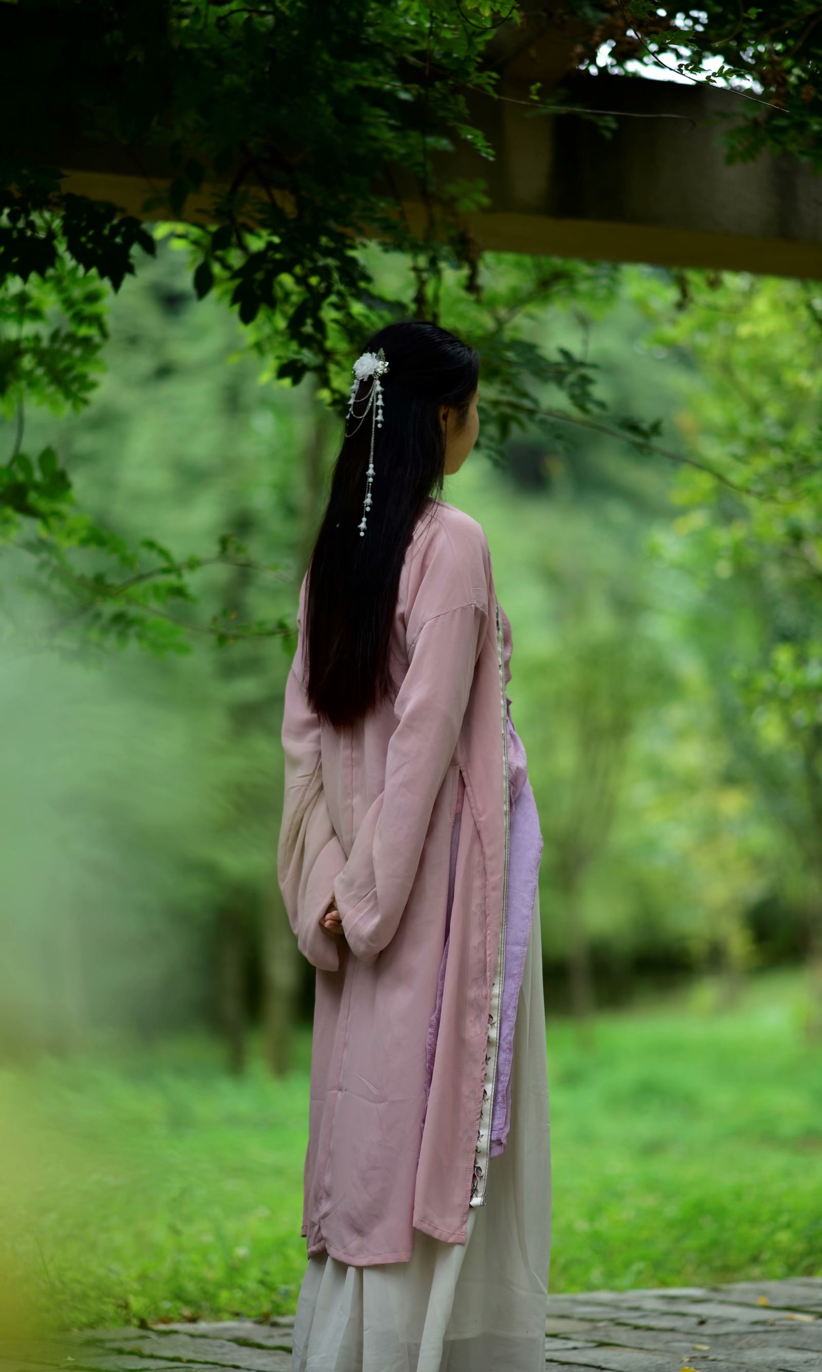 那个参加法国界外艺术交流和捐赠700万的夜郎谷究竟是怎样的呢？