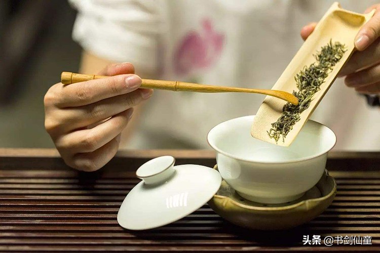 茶艺师泡的茶更好喝,茶艺师喝茶的正确方法