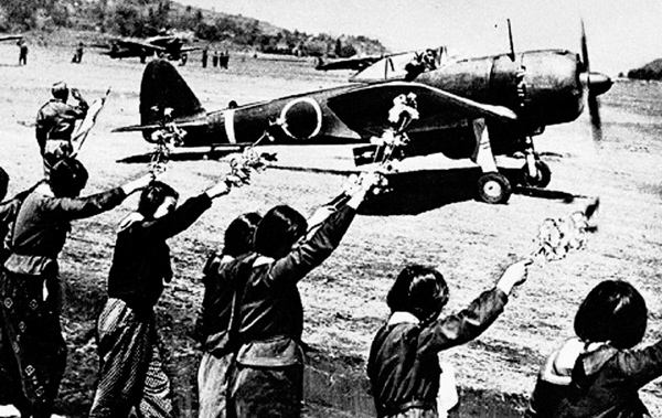 抗战时期向日军捐飞机的汉奸,中国抗日战争处决汉奸的真实影像