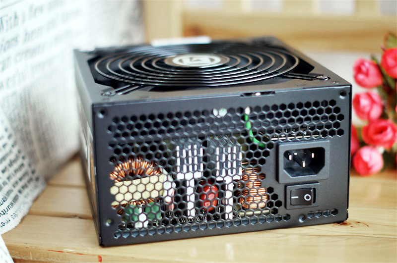 电竞艾湃sfx650m电源怎么样,美商艾湃电源金牌aj650拆解