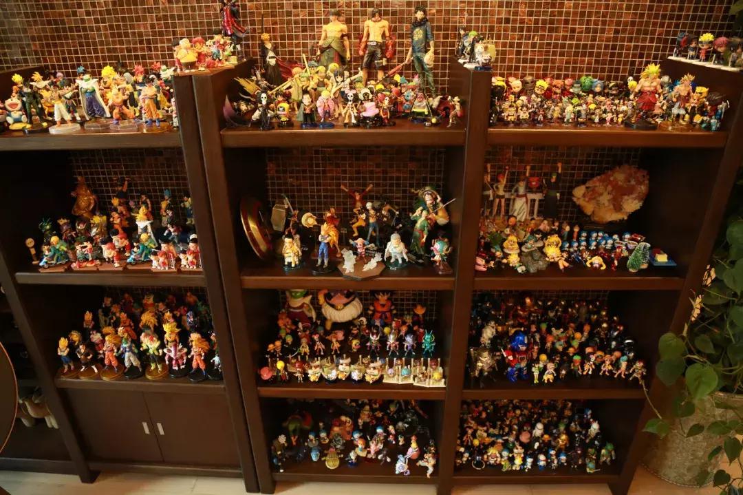 一个月花掉一套房！比炒鞋还疯狂的“炒娃”，要掏空00后的钱包