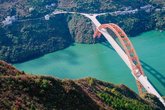 巫山究竟是一个什么样的地方，为什么重庆人都觉得他太遥远