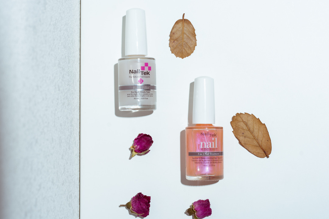 易劈易断还分层？美国专业沙龙修复甲油，给“病甲”快速“整容”